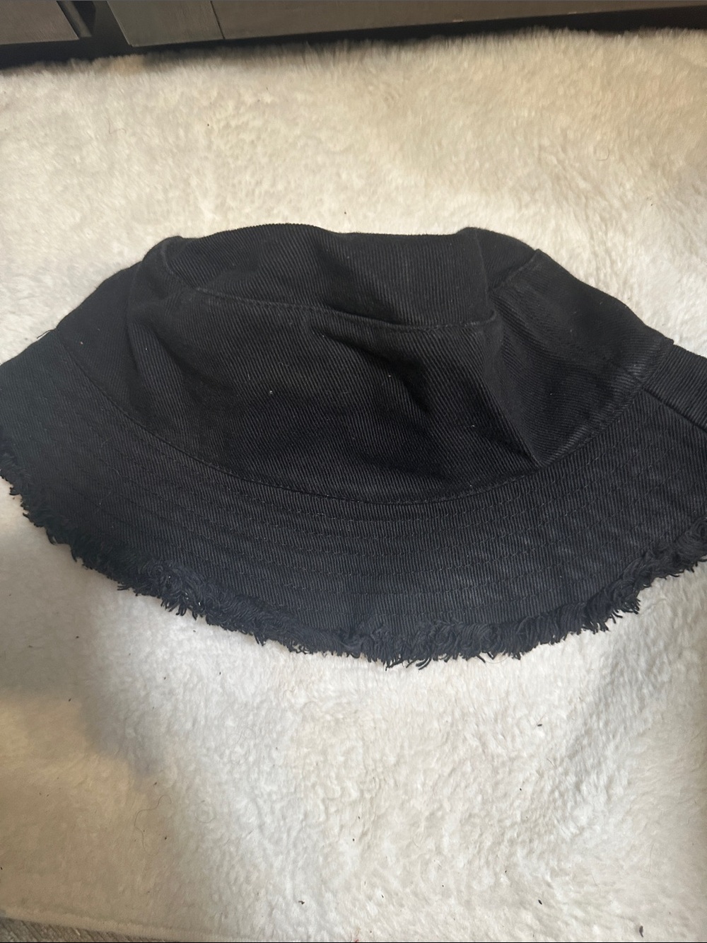 Source Unknown Black Frayed Brim Bucket Hat